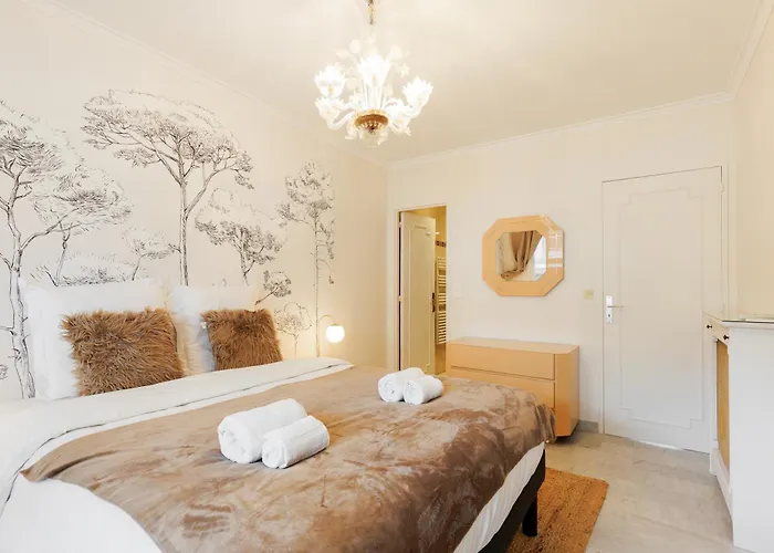 Fettolina Yourhosthelper Cannes